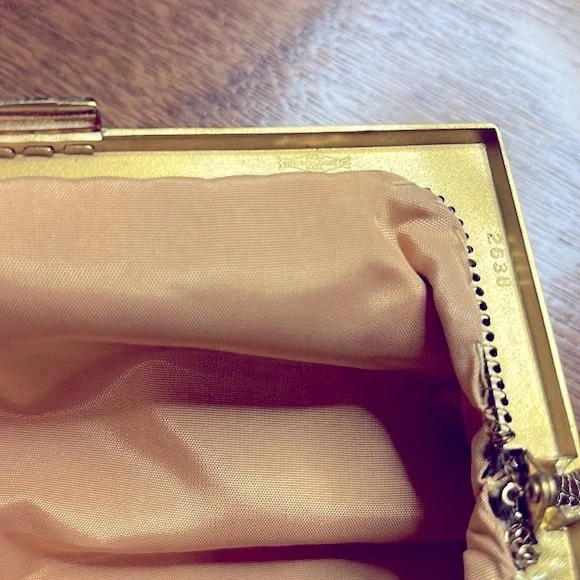 Vintage 1940’s Whiting & Davis Gold Mesh Crystal Clasp Clutch Coin Purse